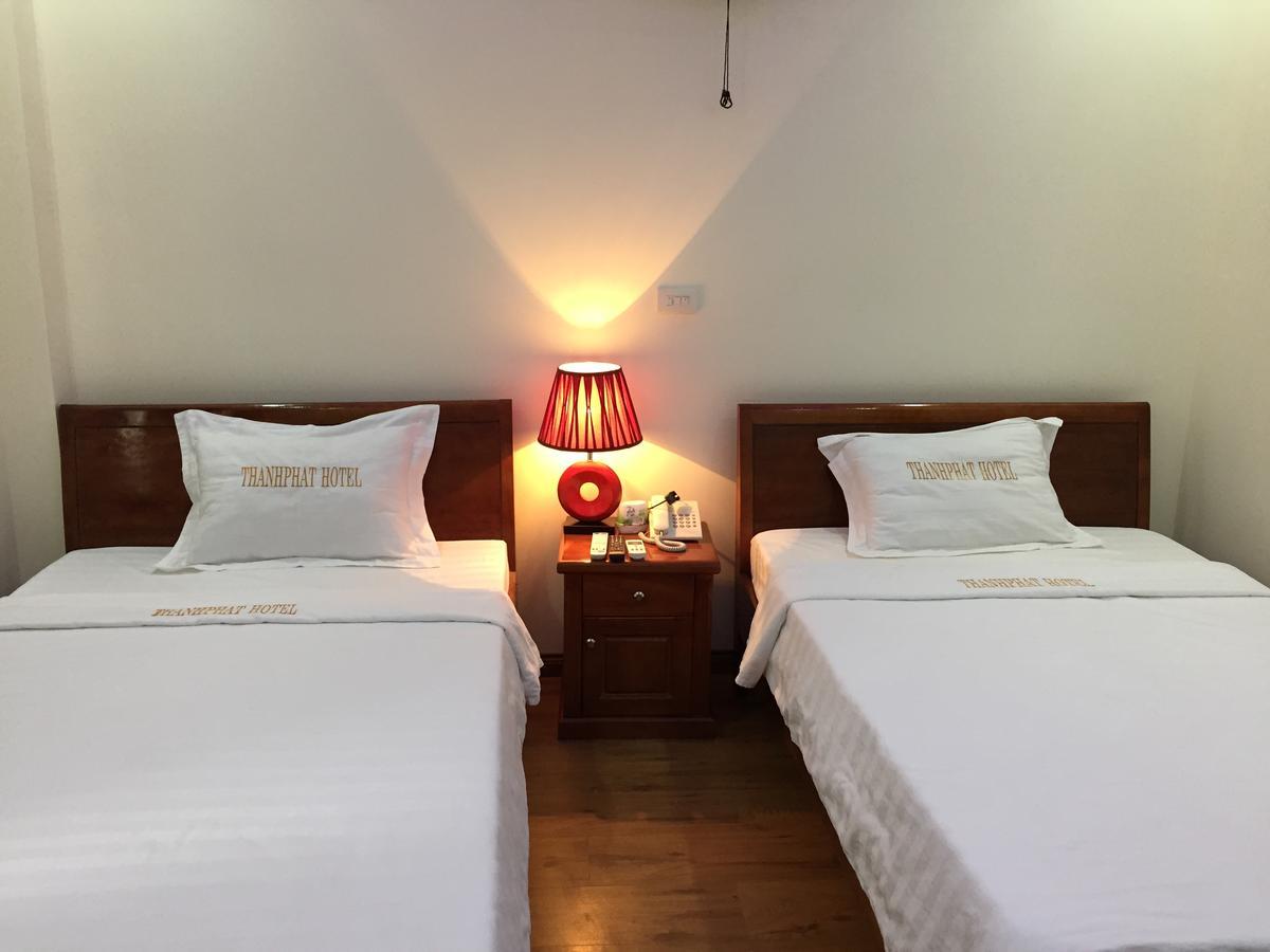 Thanh Phat Hotel Du Loc Bagian luar foto