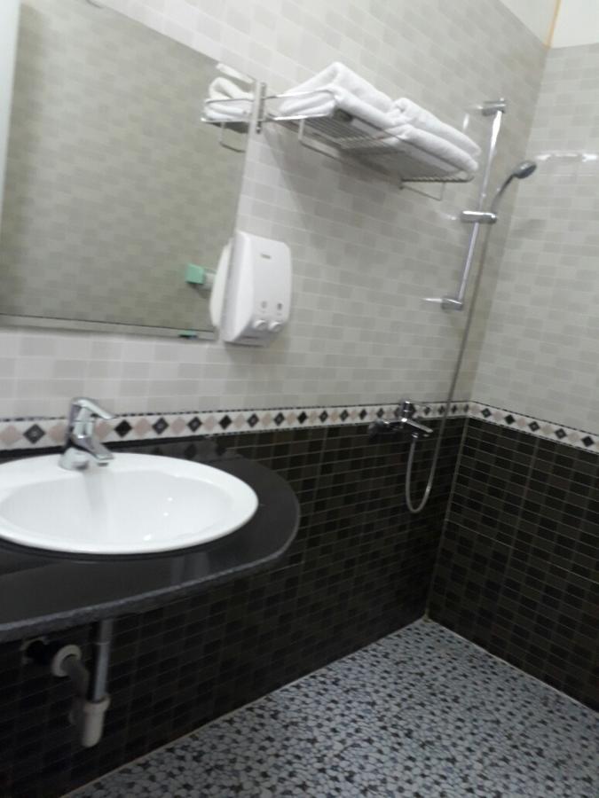 Thanh Phat Hotel Du Loc Bagian luar foto